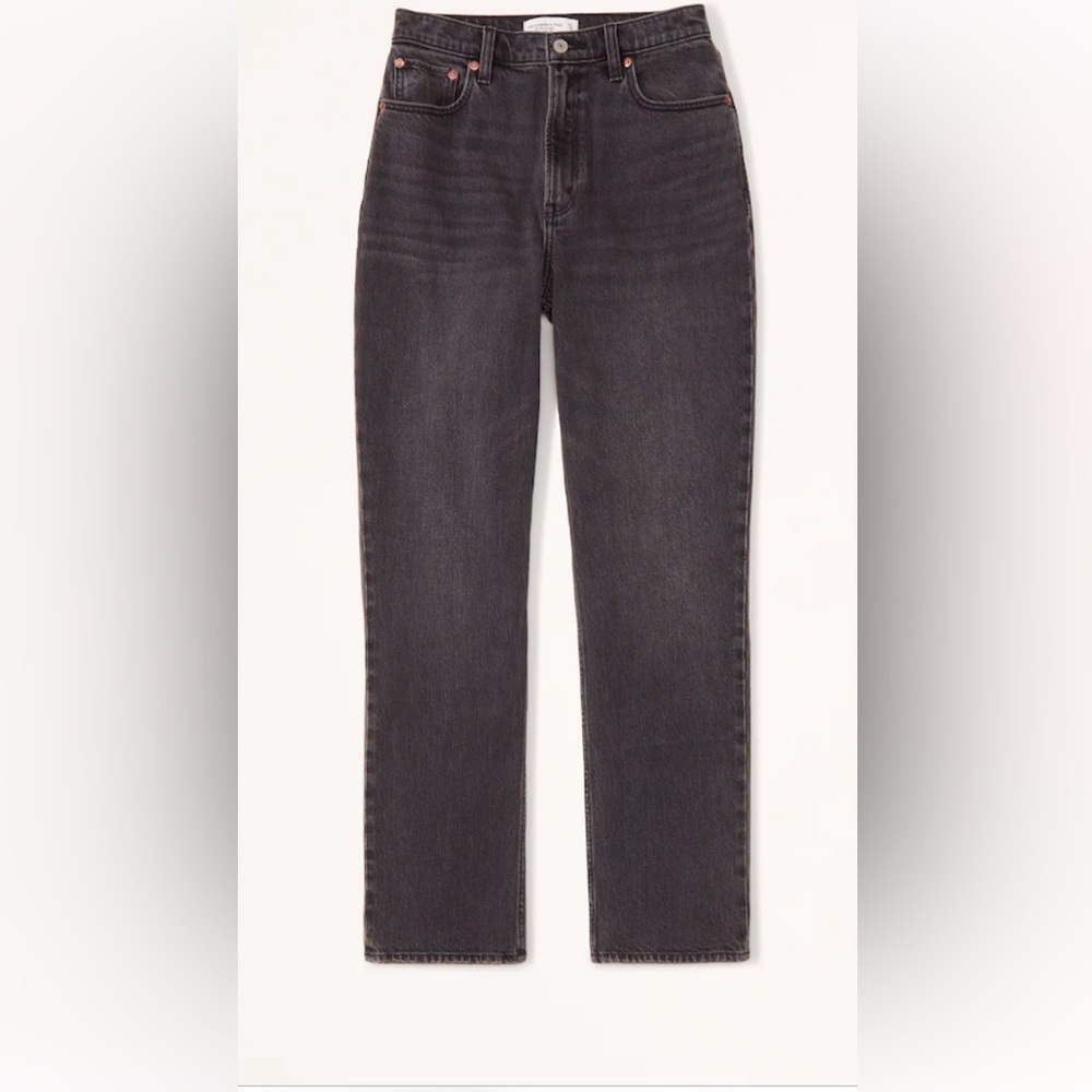 NWT Abercrombie Curve Love Ultra High Rise 90s Straight Jean